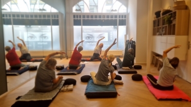 60+ yoga